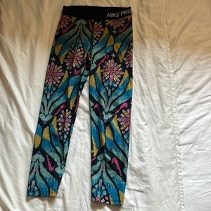 Nike Pro 3/4 Length Cropped Printed Tights
